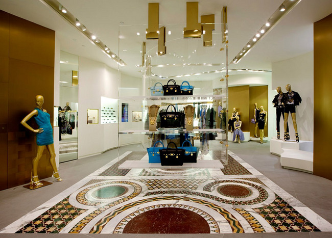 versace全新旗舰店香江展风华