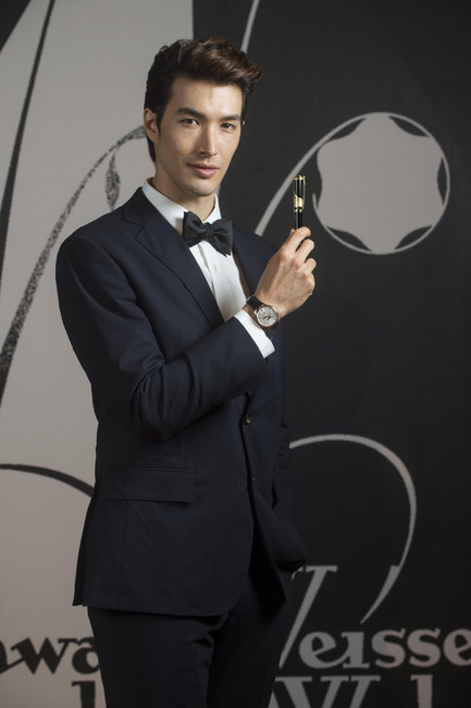 montblanc 锦容帅气展演人生故事