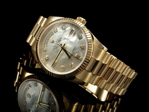 劳力士cl572200镶钻,劳力士18k金cl572200 rolex 劳力士 day-date 118238 原厂贝壳十钻面 18k金