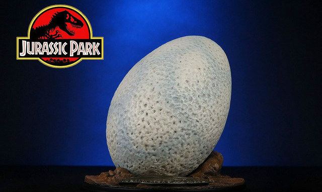 Chronicle Collectibles 侏罗纪公园【迅猛龙蛋】 1:1 道具复制品