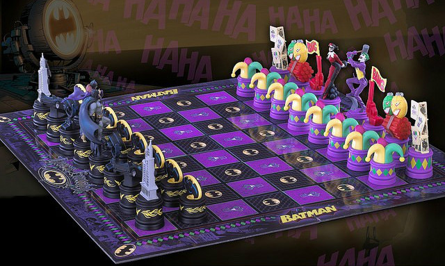 The Noble Collection 「蝙蝠侠国际象棋」Batman Chess Set