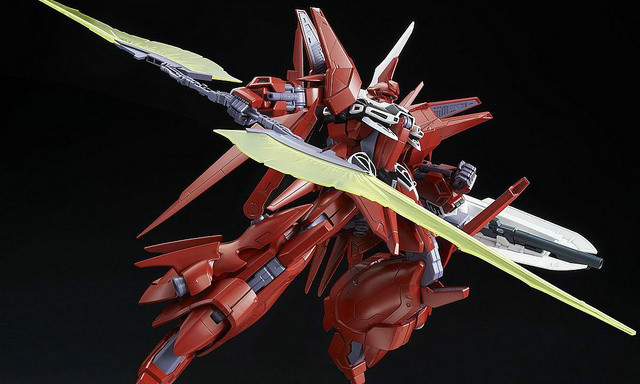 万代《机动战士高达UC》RE/100 AMX-107R 再生龙飞(REBAWOO)