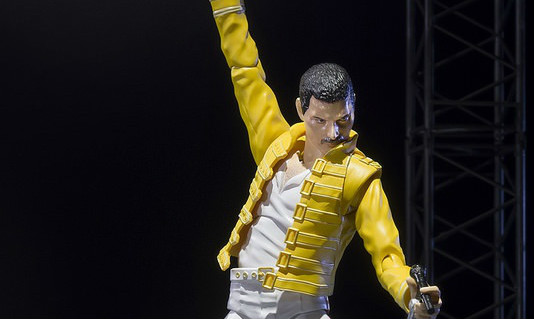 S.H.Figuarts 「QUEEN 摇滚乐团」主唱 佛莱迪·摩克瑞