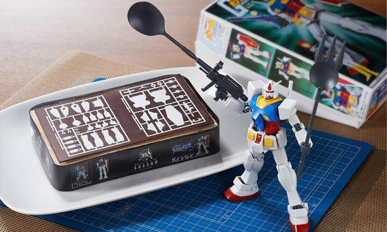 万代 高达模型35周年纪念蛋糕