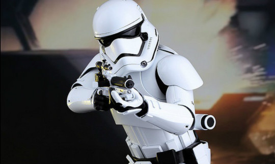 Hot Toys 星球大战七部曲:原力觉醒【高阶帝国暴风兵】1/6