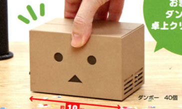 纸箱人阿楞造型桌上清洁器