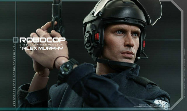 Hot Toys新发表!战损版机器战警与墨菲警探