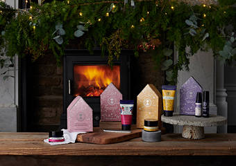Neal’s Yard Remedies - 热销经典化身圣诞小天使,随身携带方便又可爱!2018年11月限定上市
