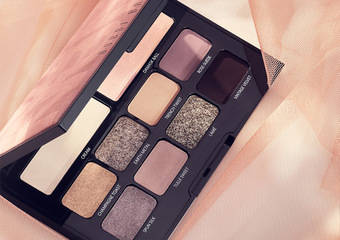 Bobbi Brown - “风格至上10色眼彩盘”限量新色#Haute Nudes 粉红丝绒,强势问鼎2019开春最美眼盘!