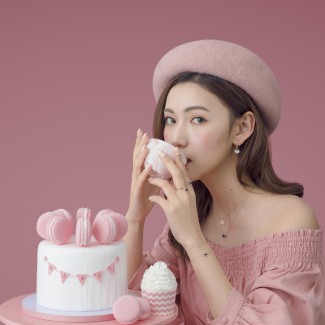 灵感源自长命锁的Yu Yi,传递着10年美好祝愿