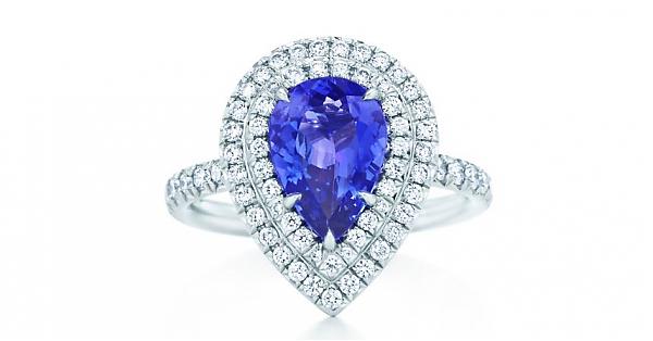 深邃梨型之美!Tiffany&Co.铂金丹泉石钻戒