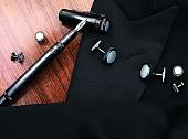 ALFRED DUNHILL Sentryman Black Tie 系列,展现出男子气概与英伦风情