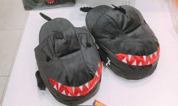 《哥斯拉》绒毛拖鞋【GODZILLA STORE TOKYO】