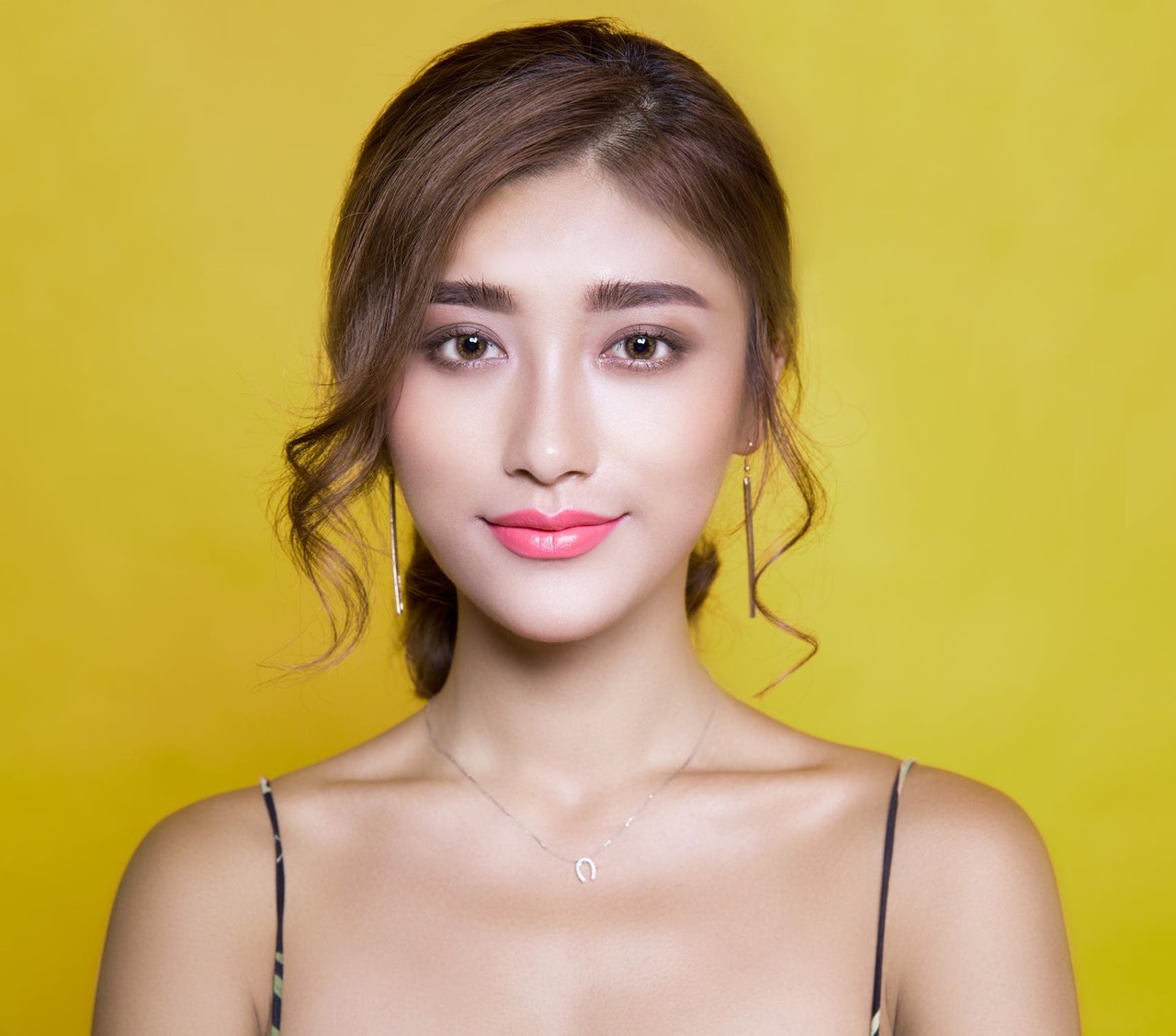 画错口红,比穿错衣服还惨N倍!5种涂口红的NG方法 90%女人都做错了