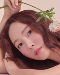 春天妆容没灵感?来看Jessica、泫雅、具惠善的“花瓣妆” 约会、跑趴都行!