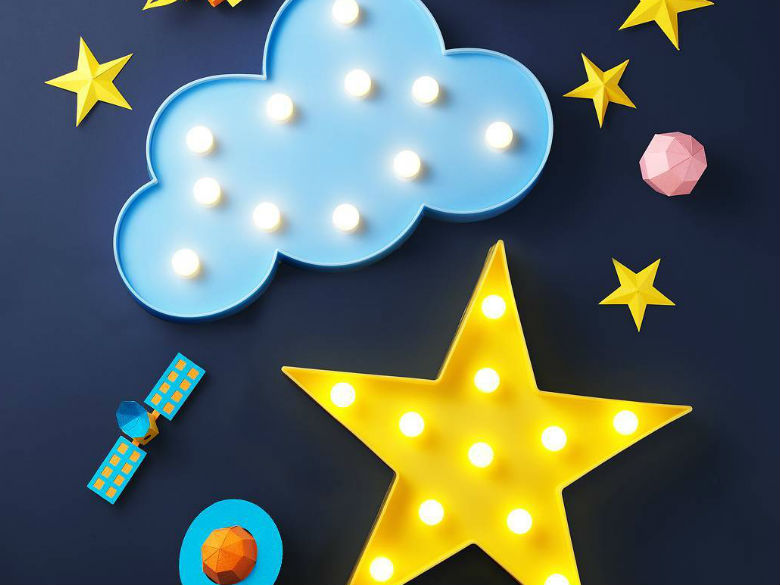 Etude House也来让我们尖叫!只要消费3万韩圜以上,就能带可爱的云朵星星小夜灯回家~
