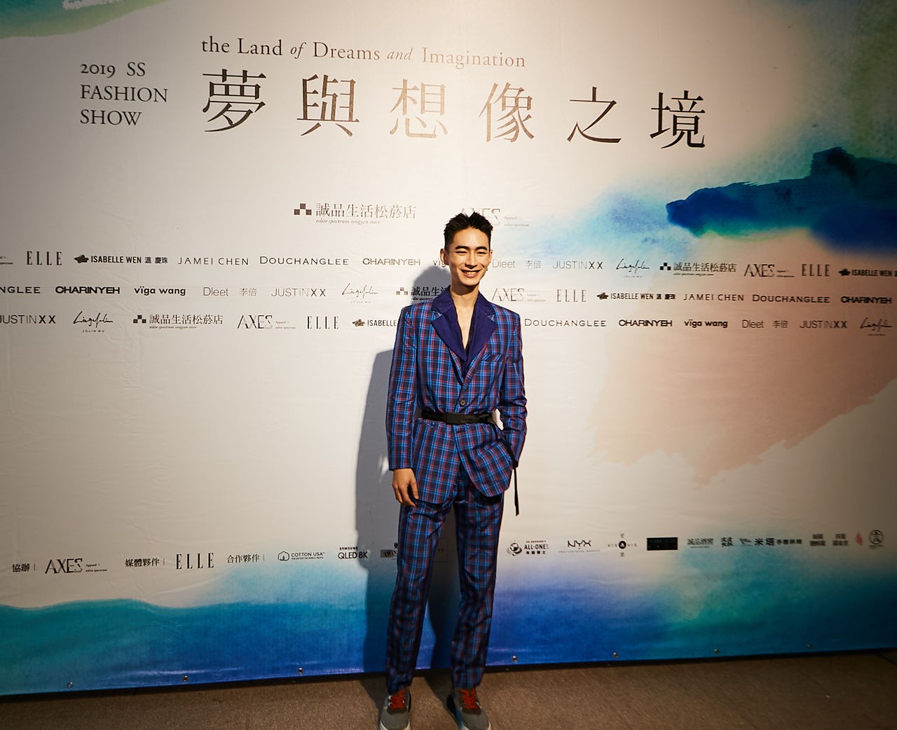 诚品松烟变伸展台 8位台湾设计师联手办秀同庆诚品30岁