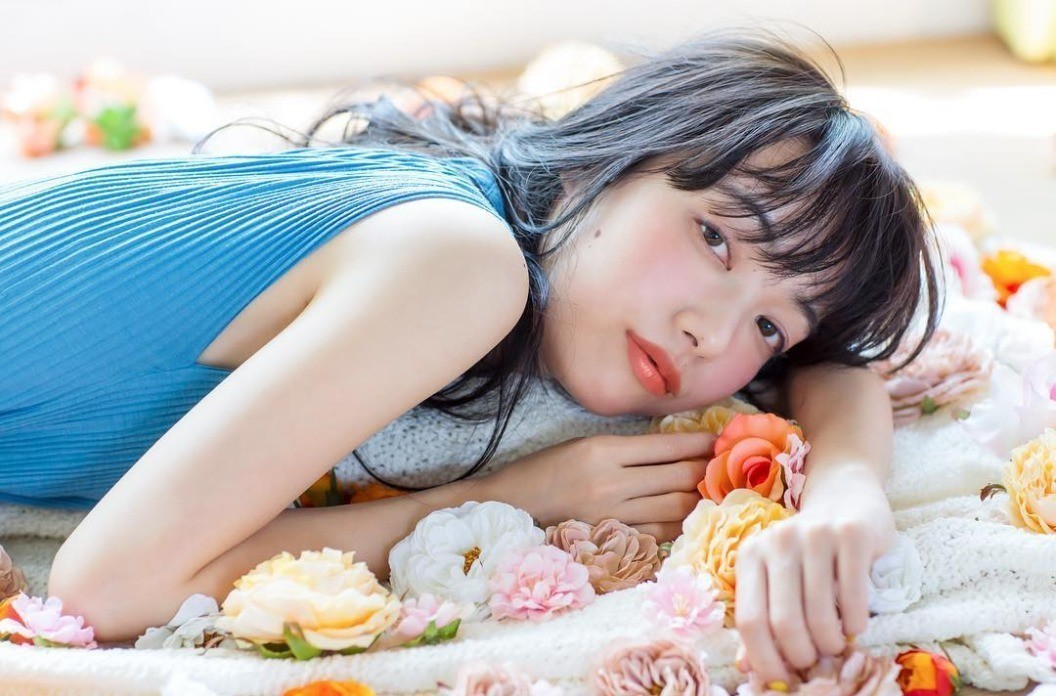 夏日“果汁汽水唇色”正夯!补擦唇膏3个小动作让你唇色爆美