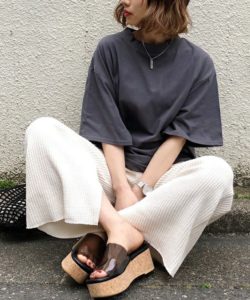 今夏日系流行PVC素材!日本大人系女子的初夏凉感造型单品特集