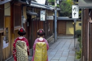 向舞妓们学学如何靠“吃”来变成京美人!