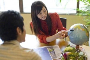 运用“光环效应”,强化自身魅力的方法