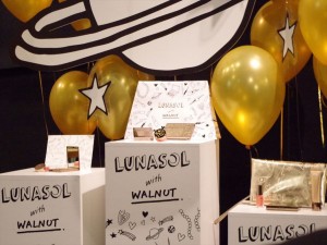 日本人气模特儿泉里香极力推荐!日系必买“LUNASOL x WALNUT”限定春妆上市♡