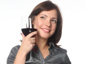 酒类的美容效果最高的是“●●酒”。如何善用它的能量呢?