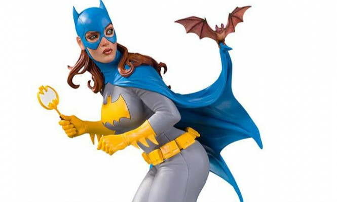 DC Collectibles DC 封面女郎系列【蝙蝠女 by Frank Cho】全身雕像作品