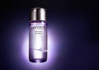 Cosme Decorte 黛珂 - 美容油X精华液=前所未见的肌肤体验 黛珂首次推出复合式双层美容油