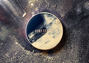 pony effect - 粉饼控注意!史上最薄0.01毫米修片神器驾到! 全新“持久无瑕粉饼”超薄X超遮X超贴X超柔焦 薄雾系仙女肌一拍GET