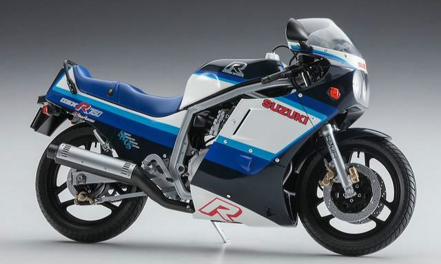 长谷川 SUZUKI GSX-R750(G)重型摩托车 1/12 模型