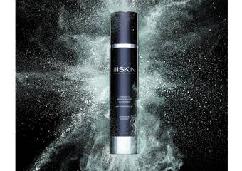 111SKIN - 完美肤质从清洁开始 焕白能量层层溶入,日夜洗出净透光亮