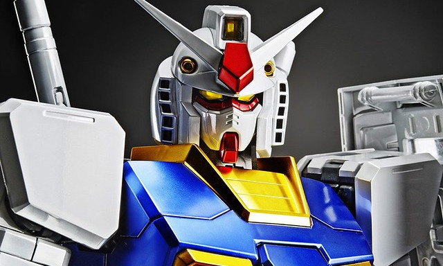 PG 1/60《机动战士高达》RX-78-2 高达 钛合金质感 VER.