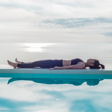 放松平躺十分钟,就等于睡三小时!学懂瑜珈大休息法Savasana,放松身心同时训练专注力
