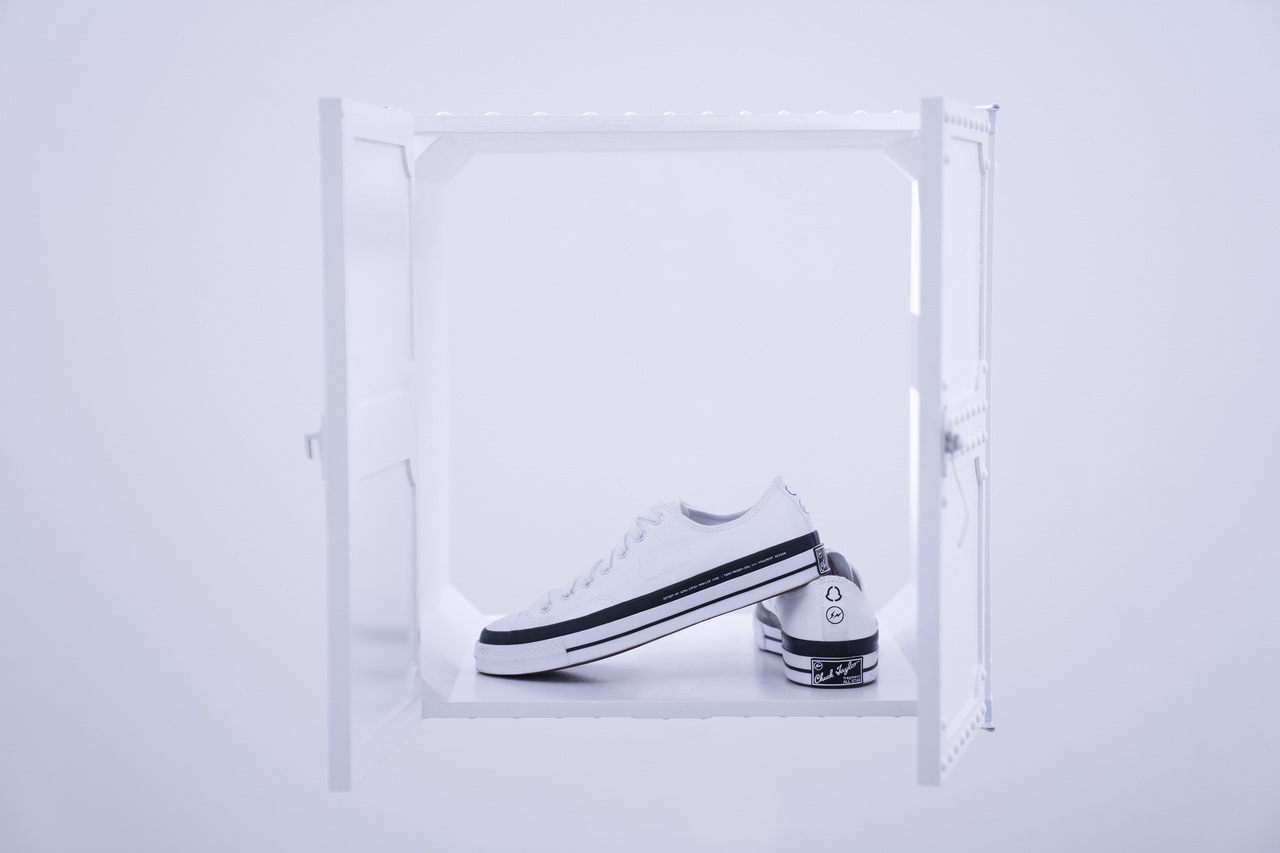 Converse找Moncler、潮牌FRAGMENT加持 三方联手打造话题鞋款