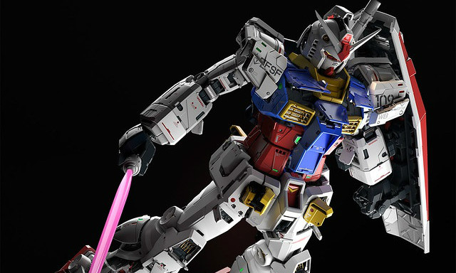 万代 PG UNLEASHED RX-78-2 高达