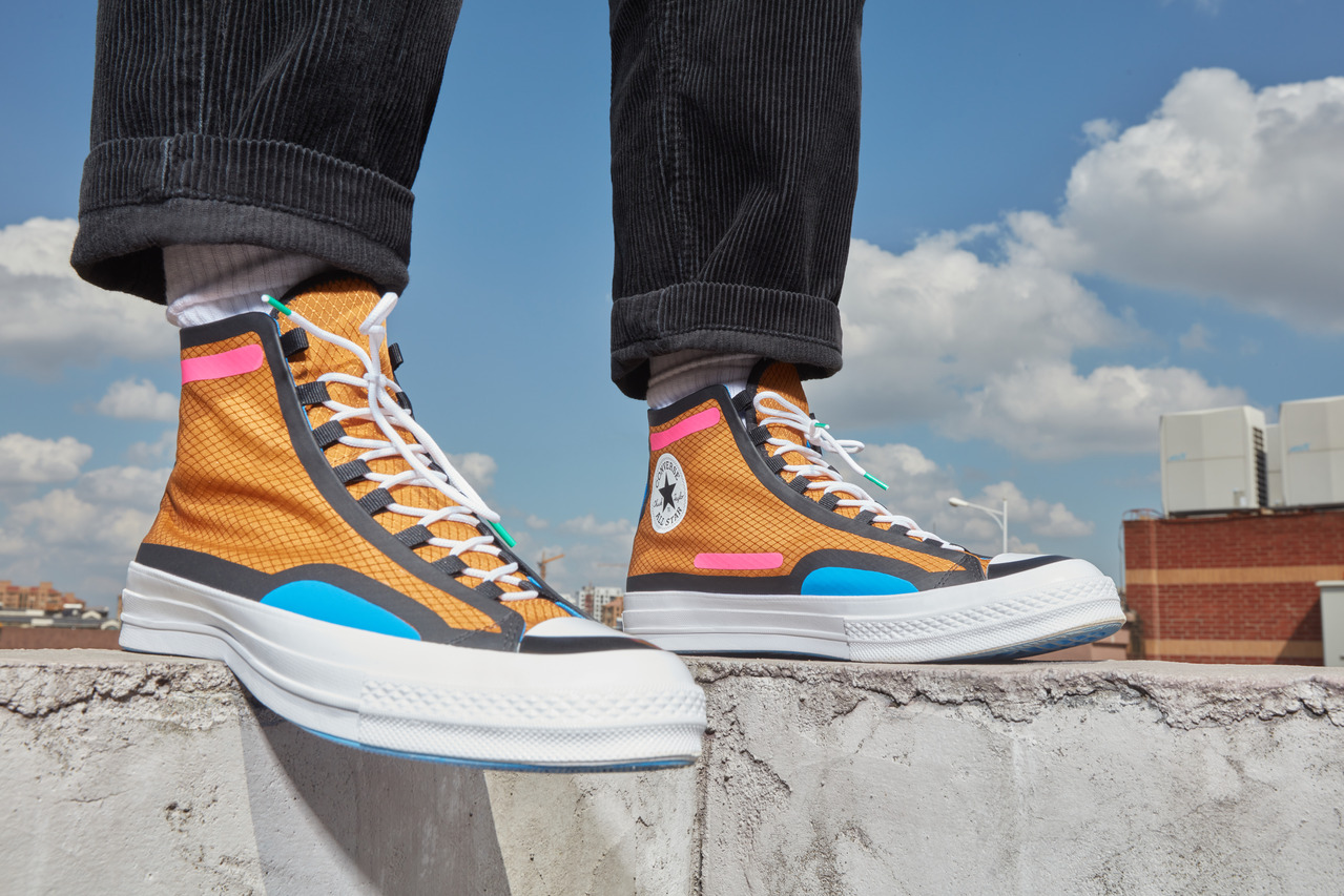 Converse新潮鞋大玩撞色、ECCO异材质拼接设计好吸睛