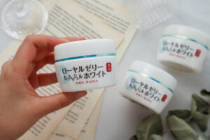 懒女人也有美丽权!OZIO蜂王乳QQ润白凝露的轻松嫩白哲学